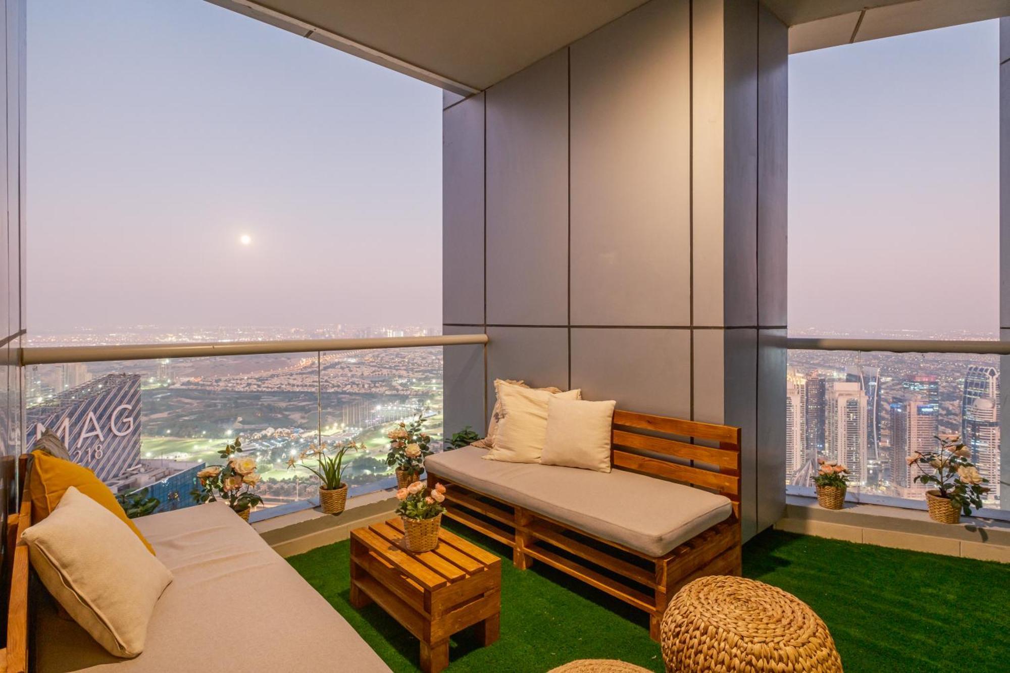 Torch 77 - By Saffron House Hostel Dubai Exterior foto